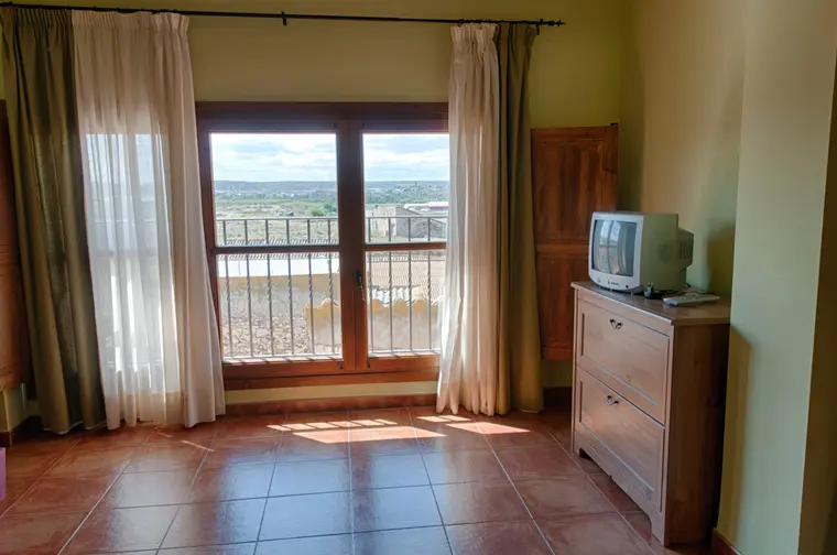 Cuarto del Prior — habitación con solanar y gran ventanal